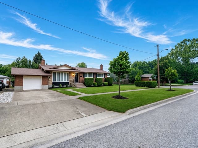 25 Clearview Heights St Catharines On L2t 2w2