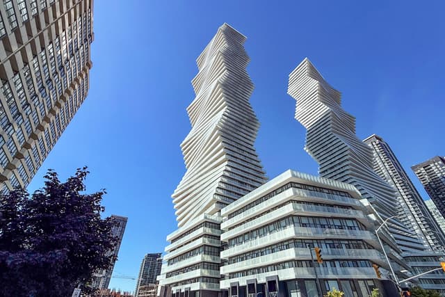 3883 Quartz Rd. 806 Mississauga On L5b 0m4