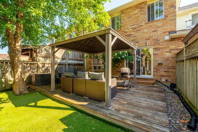 432 Bundy Dr. Milton On L9t 5n5