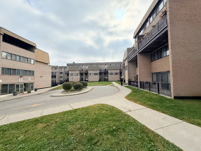 2095 Roche Ct. 179 Mississauga On L5k 2c8