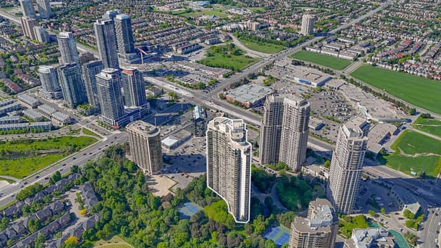 45 Kingsbridge Garden Circle 2410 Mississauga On L5r 3k4