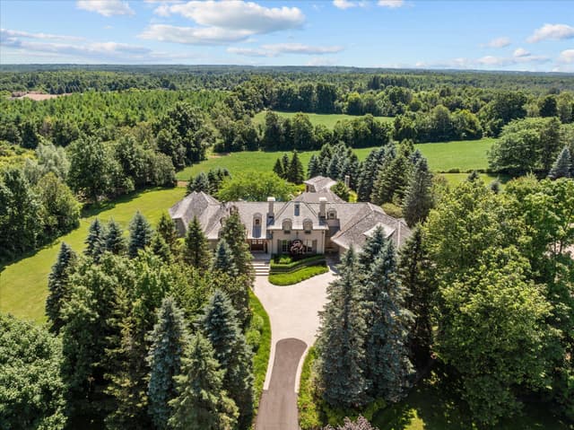 10090 Pineview Trail Milton On L0p 1b0