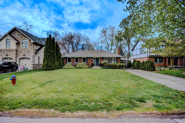1493 Constance Dr. Oakville On L6j 2t8