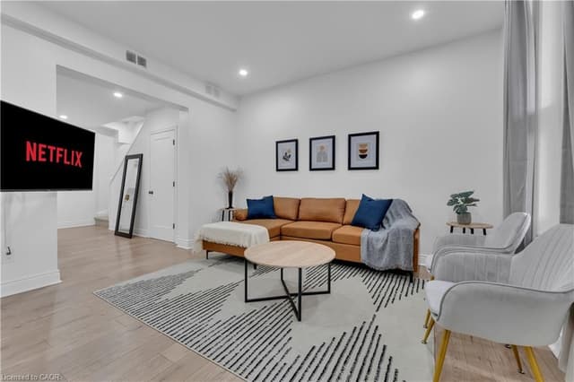 237 West Ave. Hamilton On L8l 5c8
