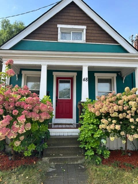 48 Burton St. Hamilton On L8l 3p8