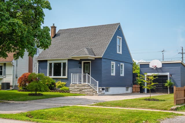 43 Ghent St. St Catharines On L2m 2c6