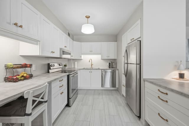 15 Towering Heights Blvd. 102 St Catharines On L2t 3g7