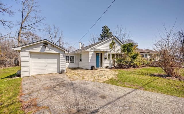 1235 Old River Rd. Mississauga On L5g 3g2