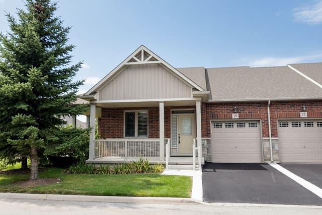 19 Stickland Ln. Hamilton On L0r 1c0