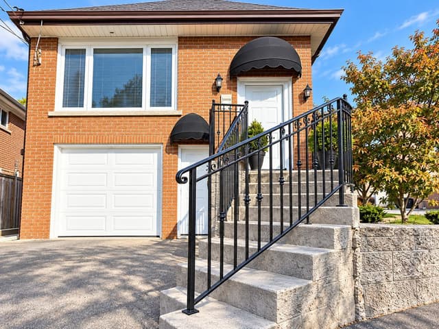 462 Fergo Ave. Lower Unit Mississauga On L5b 2j3
