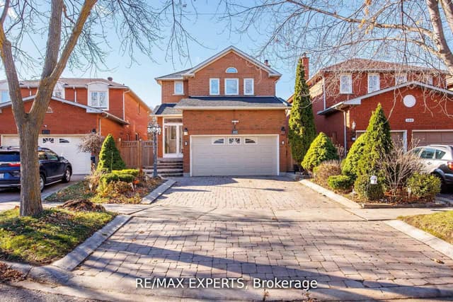 482 Malaga Rd. Mississauga On L5b 3w2