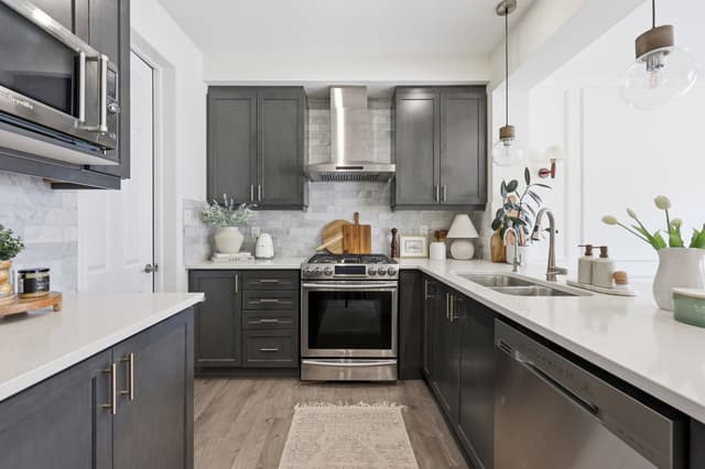 1222 Rose Way 27 Milton On L9e 1p2