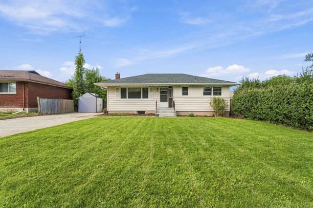 29 Glengarry Rd. St Catharines On L2t 2t9