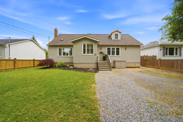 18 Ghent St. St Catharines On L2n 2c6