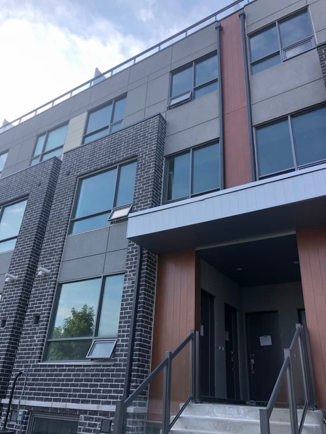 650 Atwater Ave. 15 Mississauga On L5g 4k7