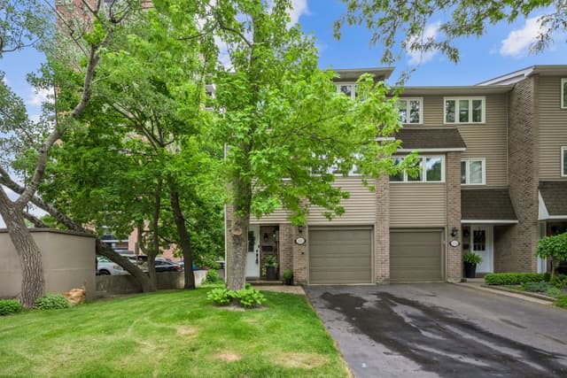 2222 Marine Dr. 1 Oakville On L6l 1c1