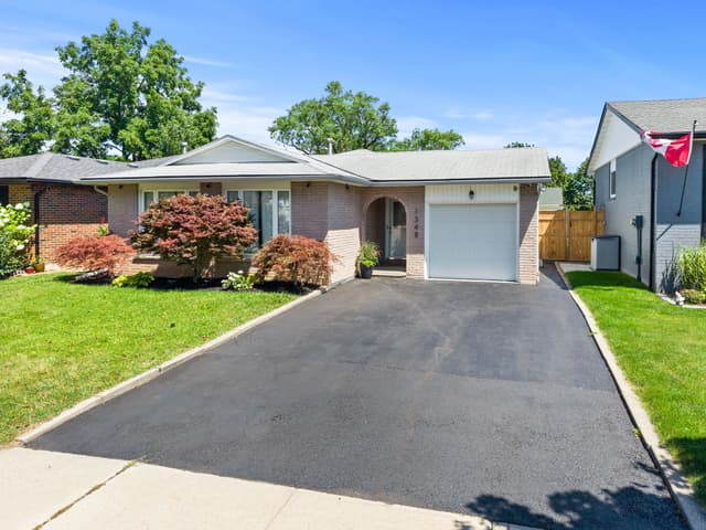 1348 Janina Blvd. Burlington On L7p 1k6