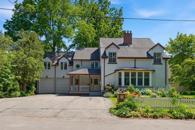 3 Ancaster St. E Hamilton On L9h 4k2