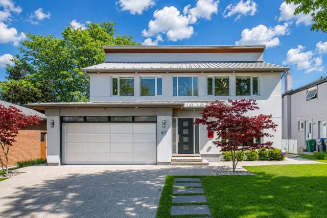 870 Hollowtree Cres. Mississauga On L4y 2v2