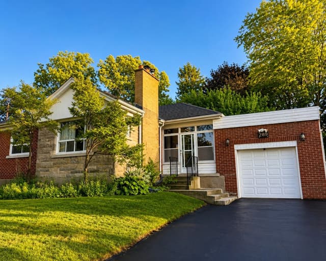 289 Sanatorium Rd. Hamilton On L9c 1z4