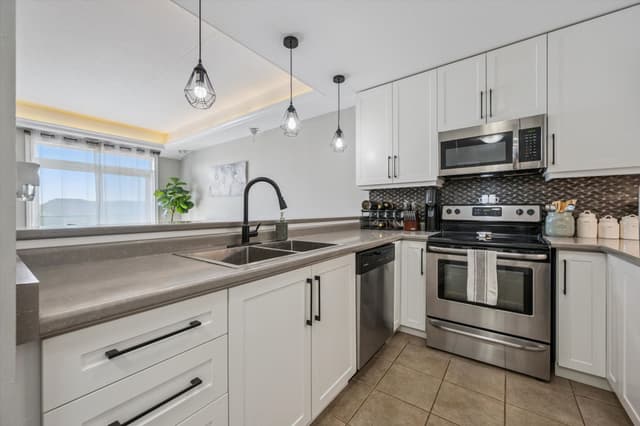 2 Colonial Dr. 314 Guelph On N1l 0k8