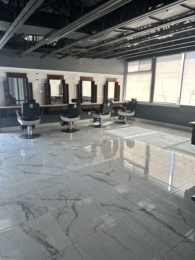 112 Lakeshore Rd. E 2 Mississauga On L5g 1e3