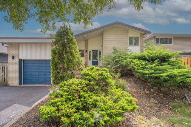 1571 Lewisham Dr. Mississauga On L5j 3r2