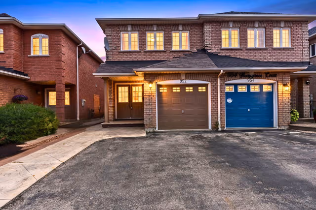 952 Marygrace Ct. Mississauga On L5v 2v7