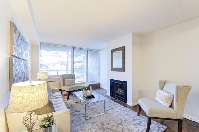 20 Speers Rd. 304 Oakville On L6k 3r5