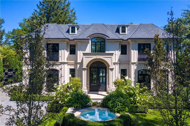 15 Chartwell Rd. Oakville On L6j 3z3