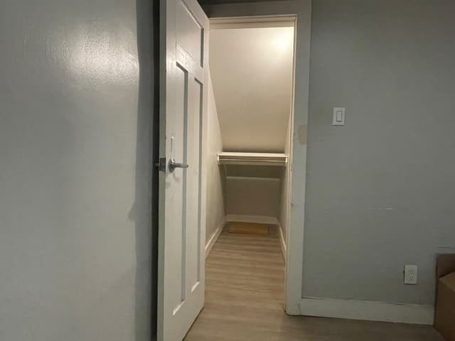70 Victoria Ave. S #9 Hamilton On L8n 2s7