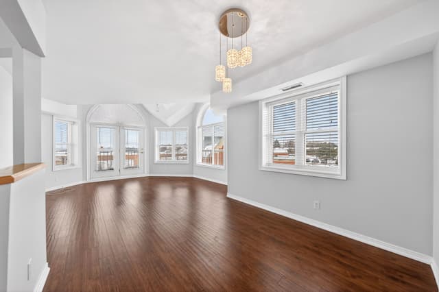 208 Silvercreek Pkwy. N 306 Guelph On N1h 8h2
