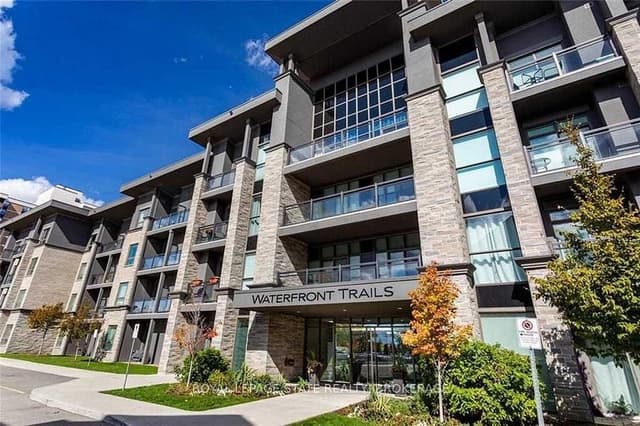 35 N Southshore Cres. 324 Hamilton On L8e 0j2