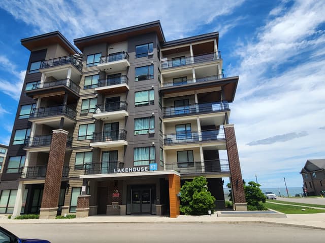 10 Esplanade Ln. 206 Grimsby On L3m 0h1