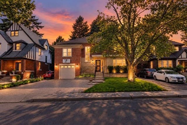 31 Fairleigh Cres. Hamilton On L8m 2l1