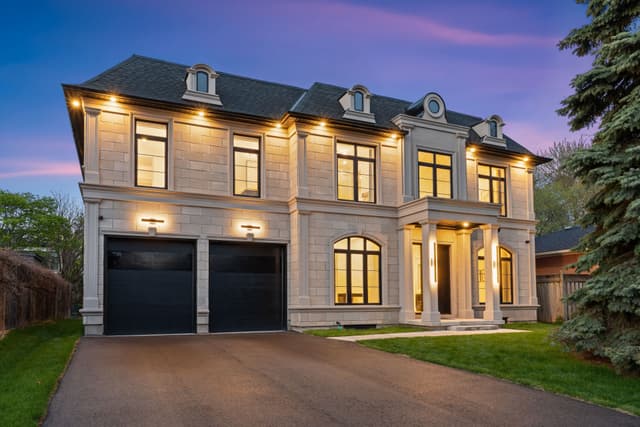 431 Seaton Dr. Oakville On L6l 3y3