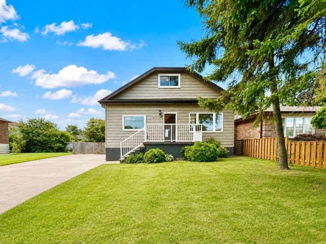 217 Limeridge Rd. W Hamilton On L9c 2v4