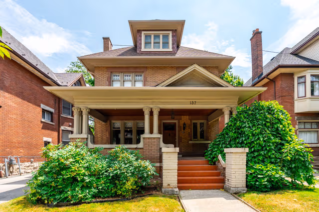 137 Sherman Ave. S Hamilton On L8m 2r1