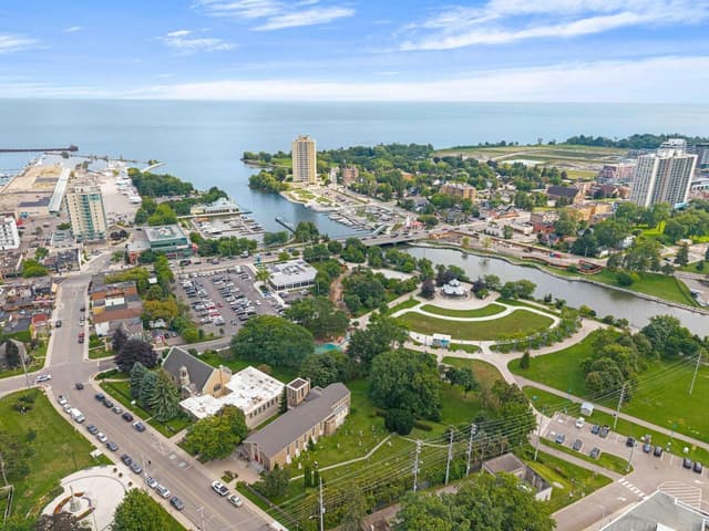 21 Park St. E 1103 Mississauga On L5g 1l6