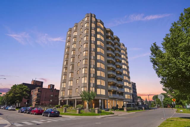 174 Mountain Park Ave. 2W Hamilton On L8v 1a1