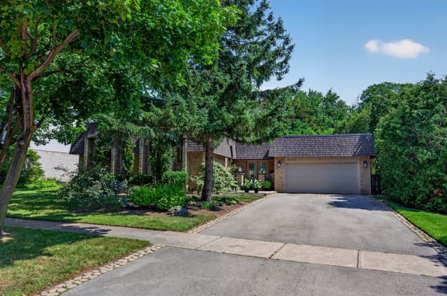 247 Spring Garden Rd. Oakville On L6l 5h5