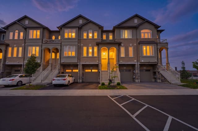 74 Laguna Village Cres. Hamilton On L0r 1p0