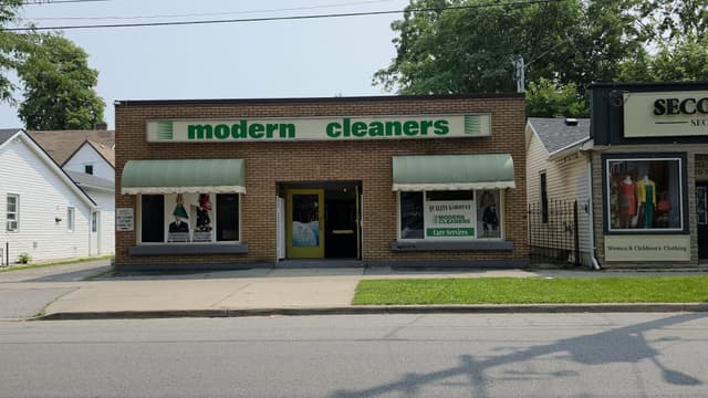 112 Lake St. St Catharines On L2r 5x8
