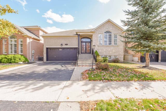 2229 Glazebrook Circle Lower Oakville On L6m 5b5