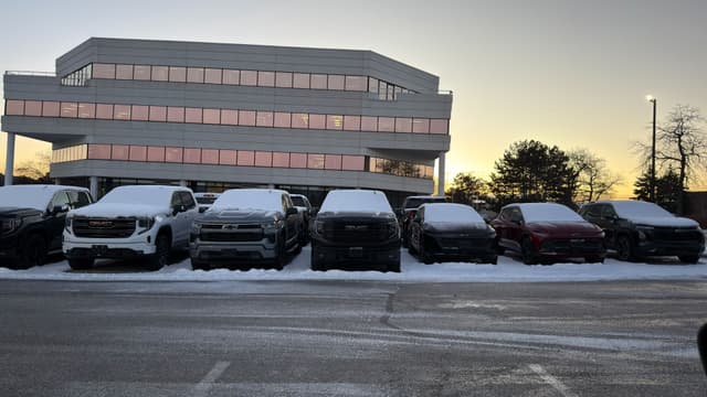 2233 Argentia Rd. Parking Mississauga On L5n 2x7