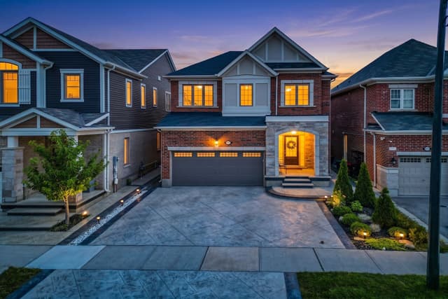 1221 Rose Way S Milton On L9e 1l9