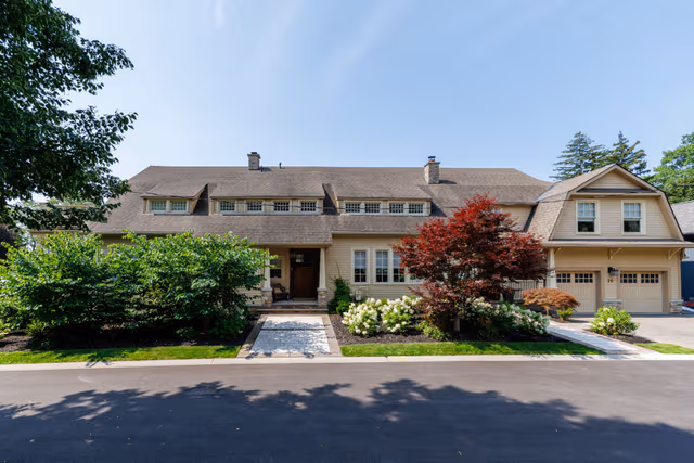 26 Trafalgar Rd. Oakville On L6j 3e7