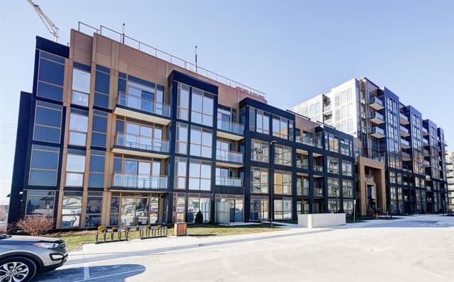 2333 Khalsa Gate 313 Oakville On L6m 5r6