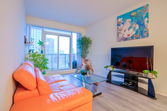 349 Rathburn Rd. W 512 Mississauga On L5b 0g9