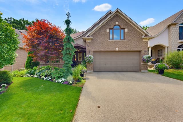 64 Carmichael Cres. Brantford On N3r 8a9